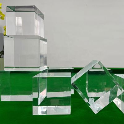 Высокая светопроницаемость 93% акриловых прозрачных панелей для семейного бассейна на открытом воздухе