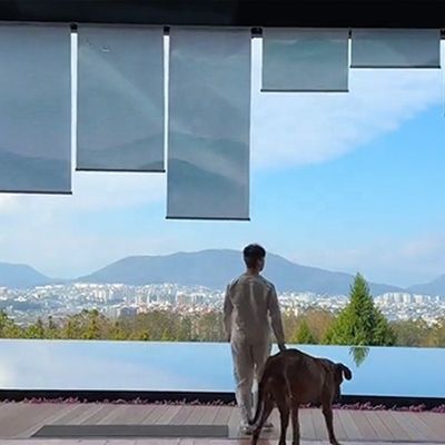 Запрос клиента Прозрачный акриловый контейнер для стен бассейна для наружной установки